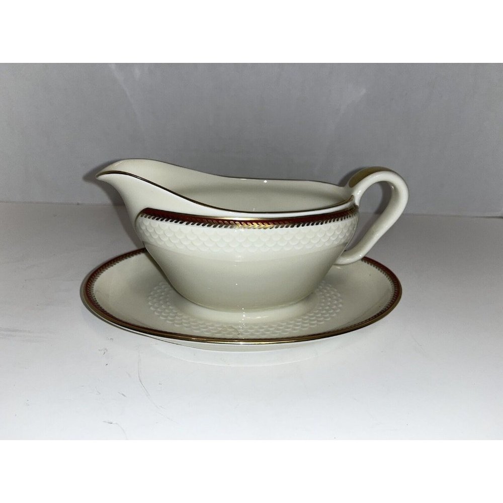 Vintage 1952 Thomas Bavaria Porcelain China Ivory Footed Gravy Boat 01993-1